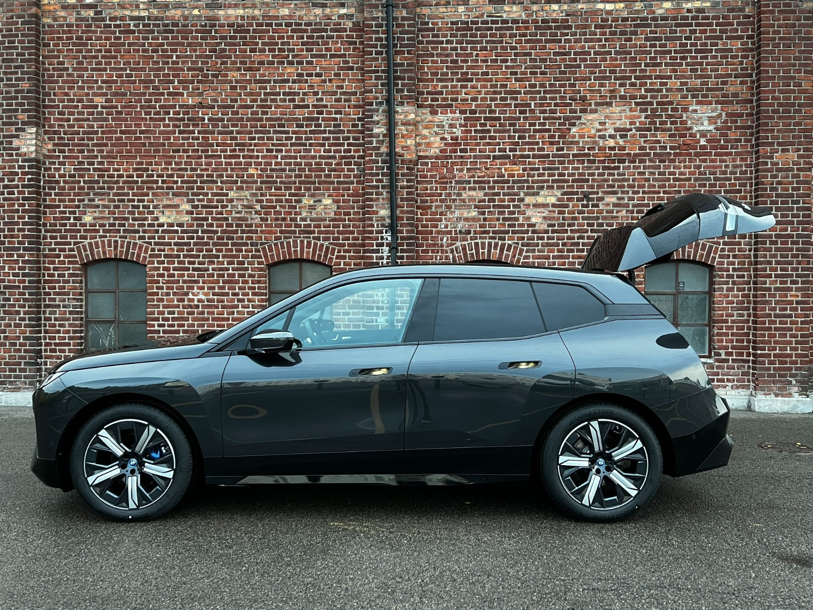 BMW iX xDrive 40