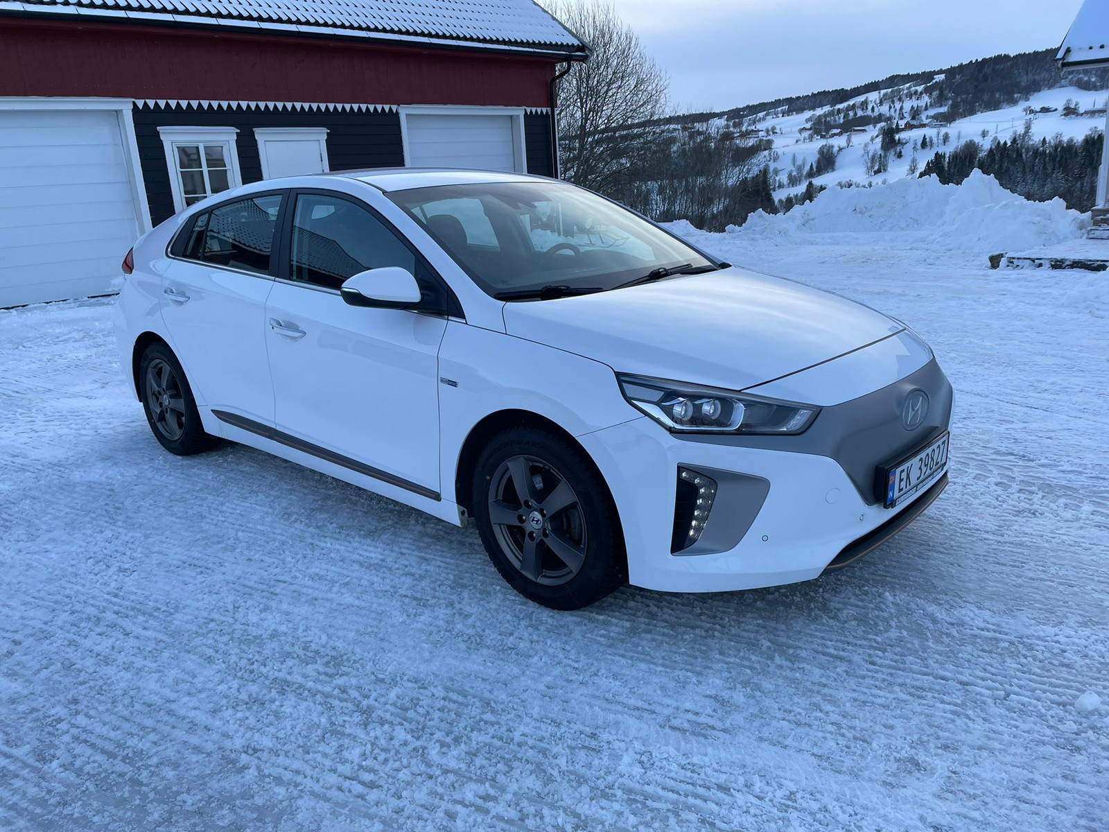Hyundai IONIQ