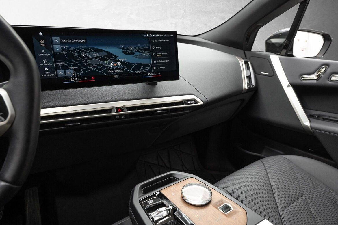 BMW iX xDrive 50