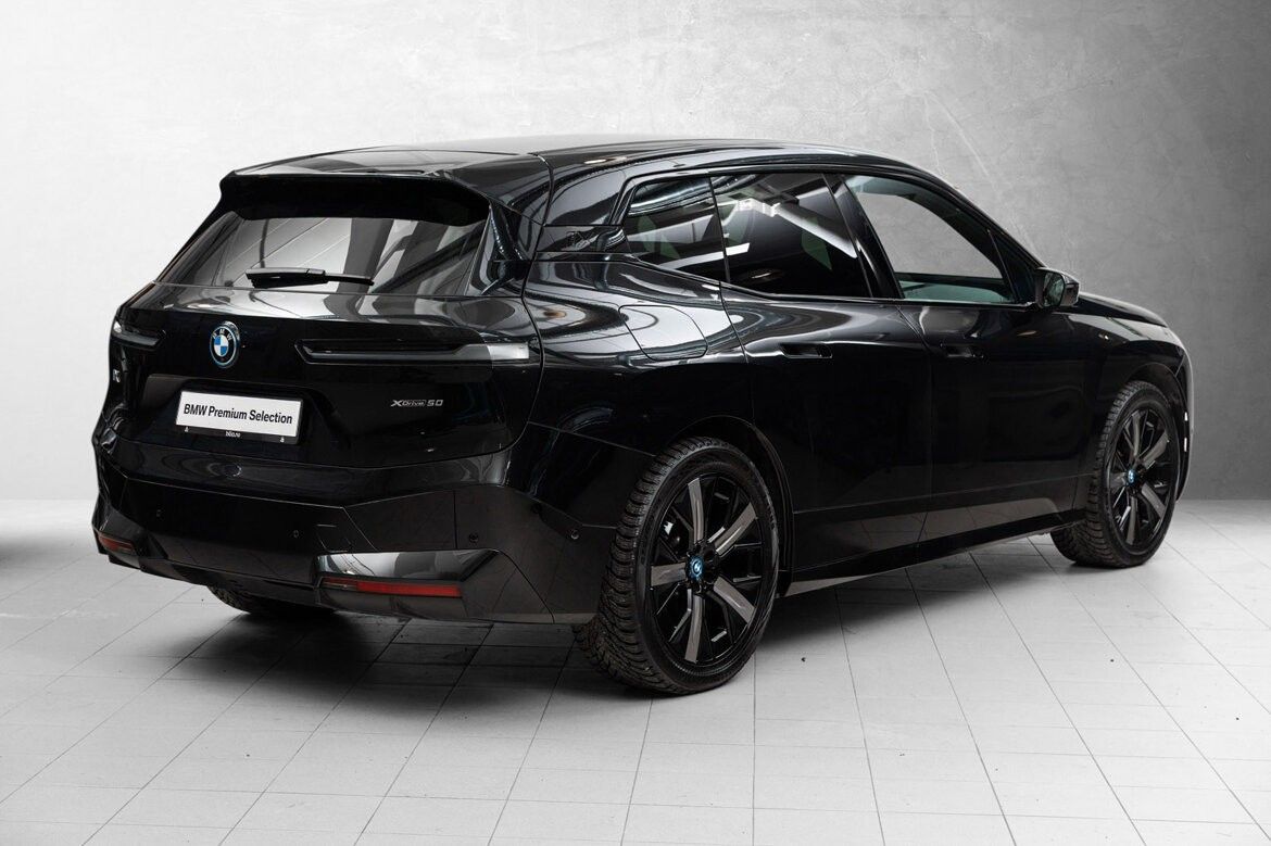 BMW iX xDrive 50