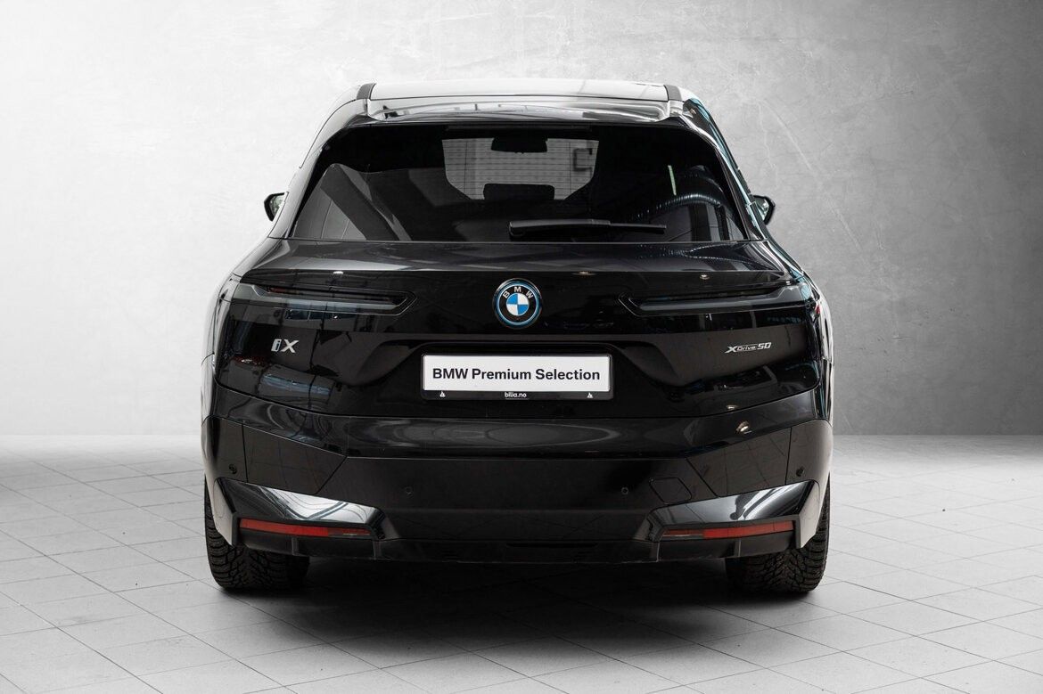 BMW iX xDrive 50