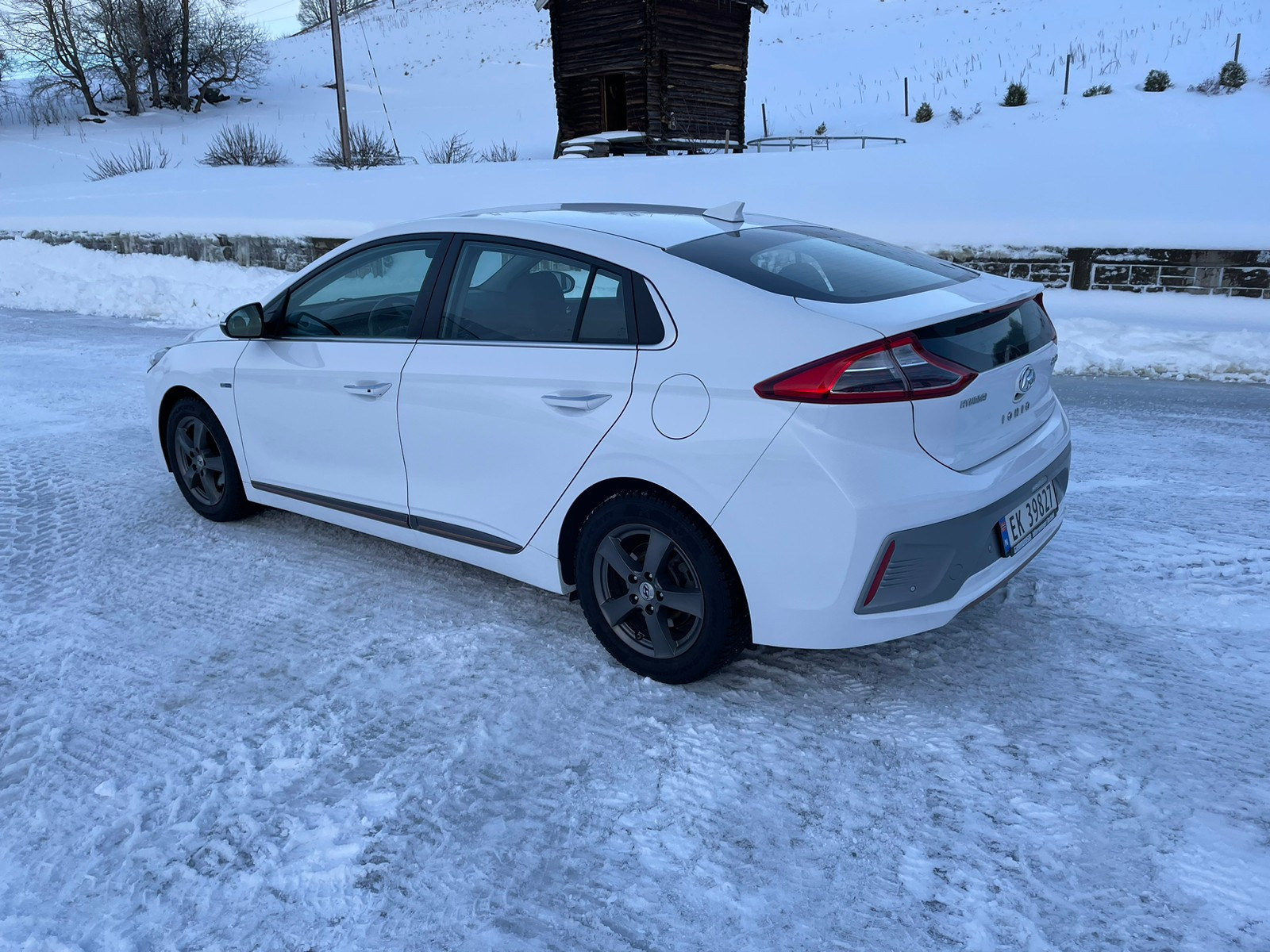 Hyundai IONIQ