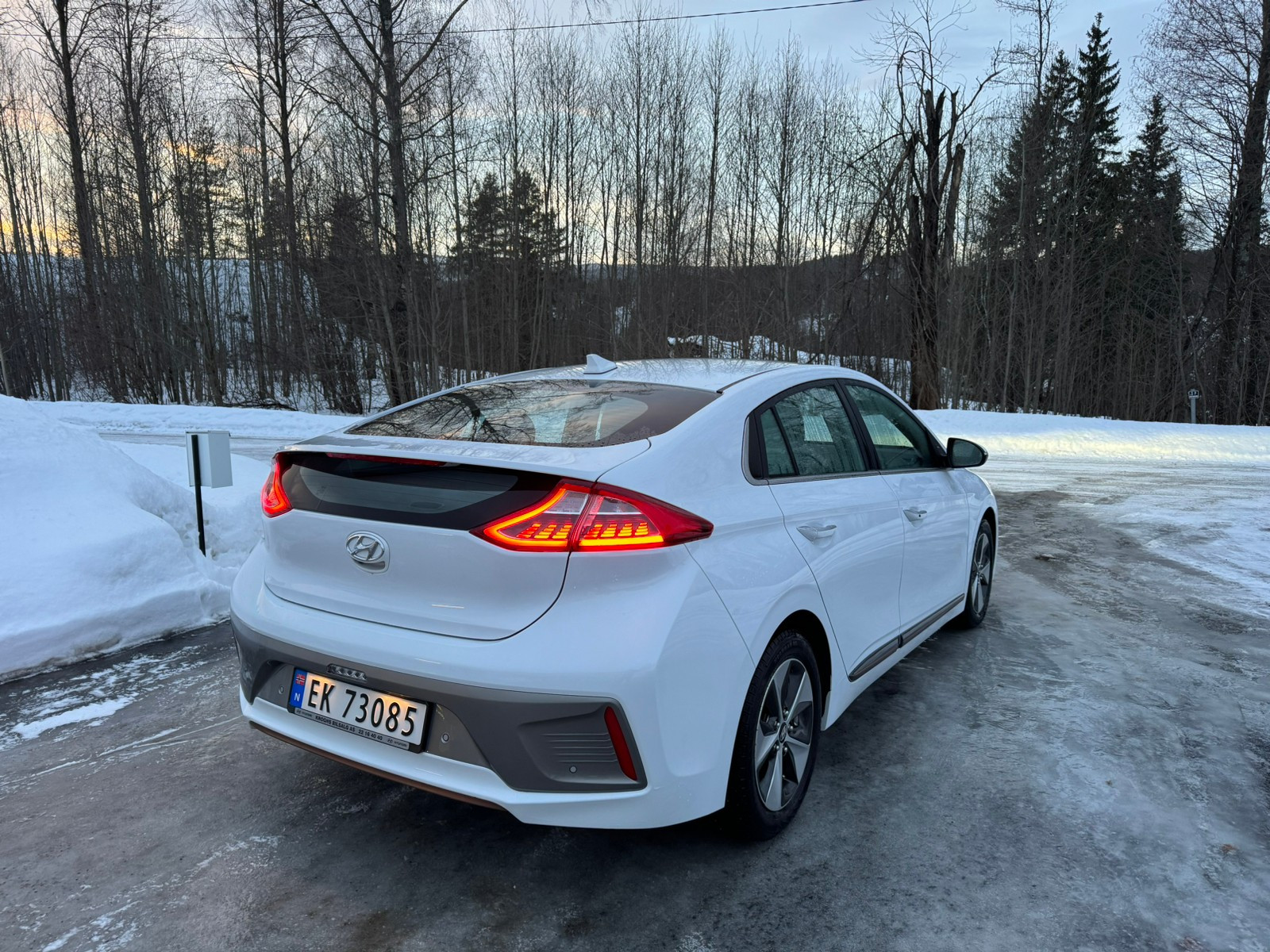 Hyundai IONIQ