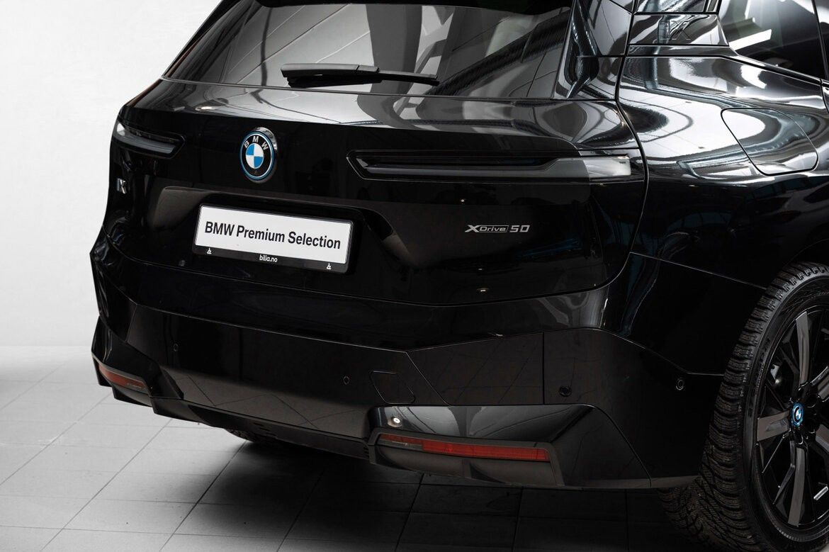 BMW iX xDrive 50