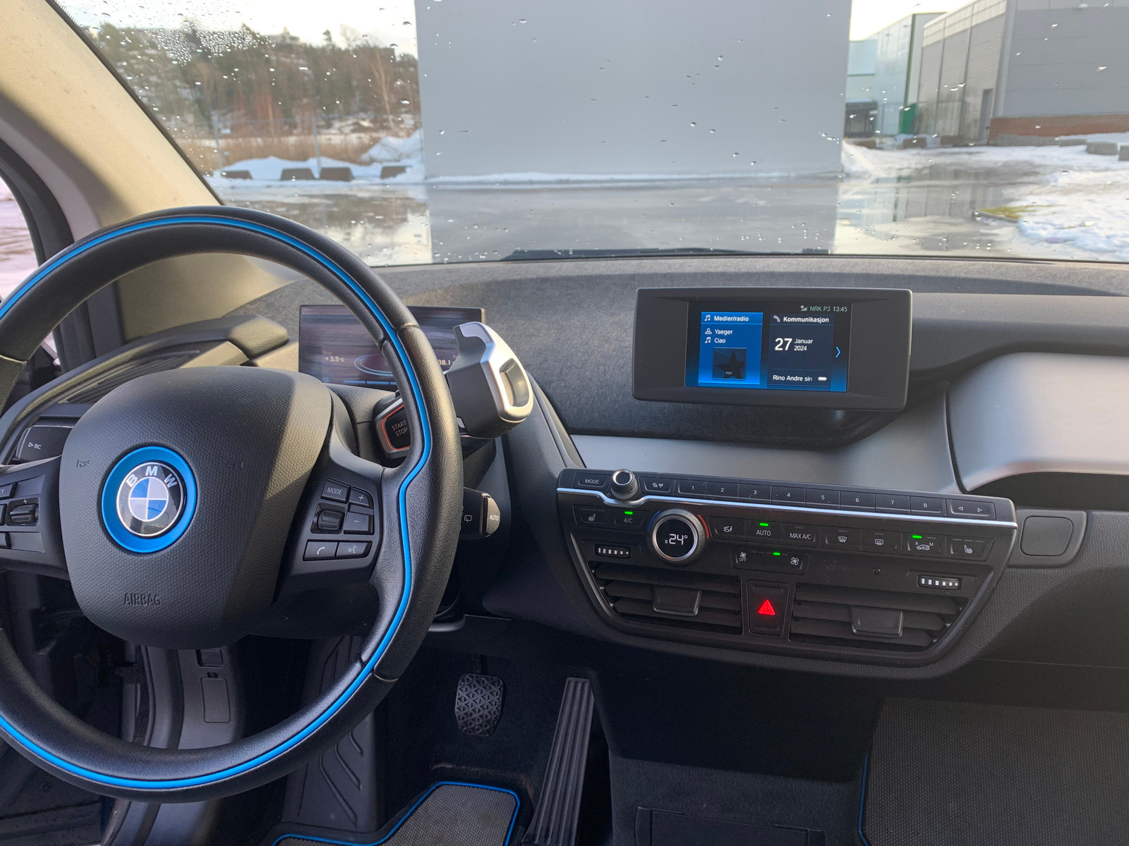 BMW i3