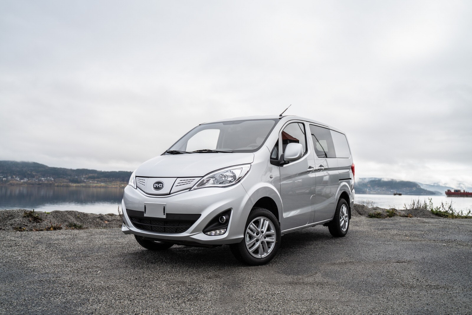 BYD T3