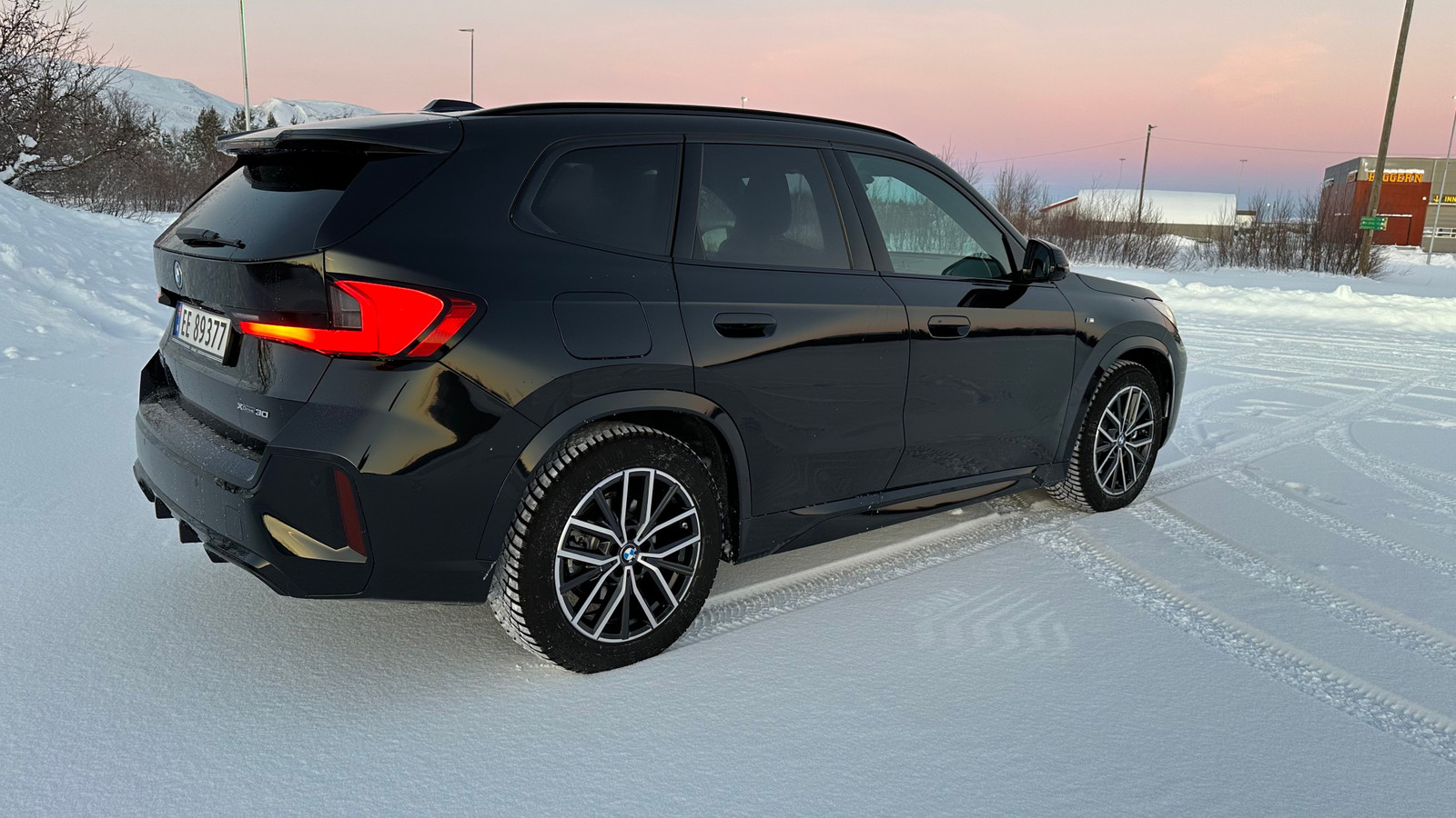 BMW iX1
