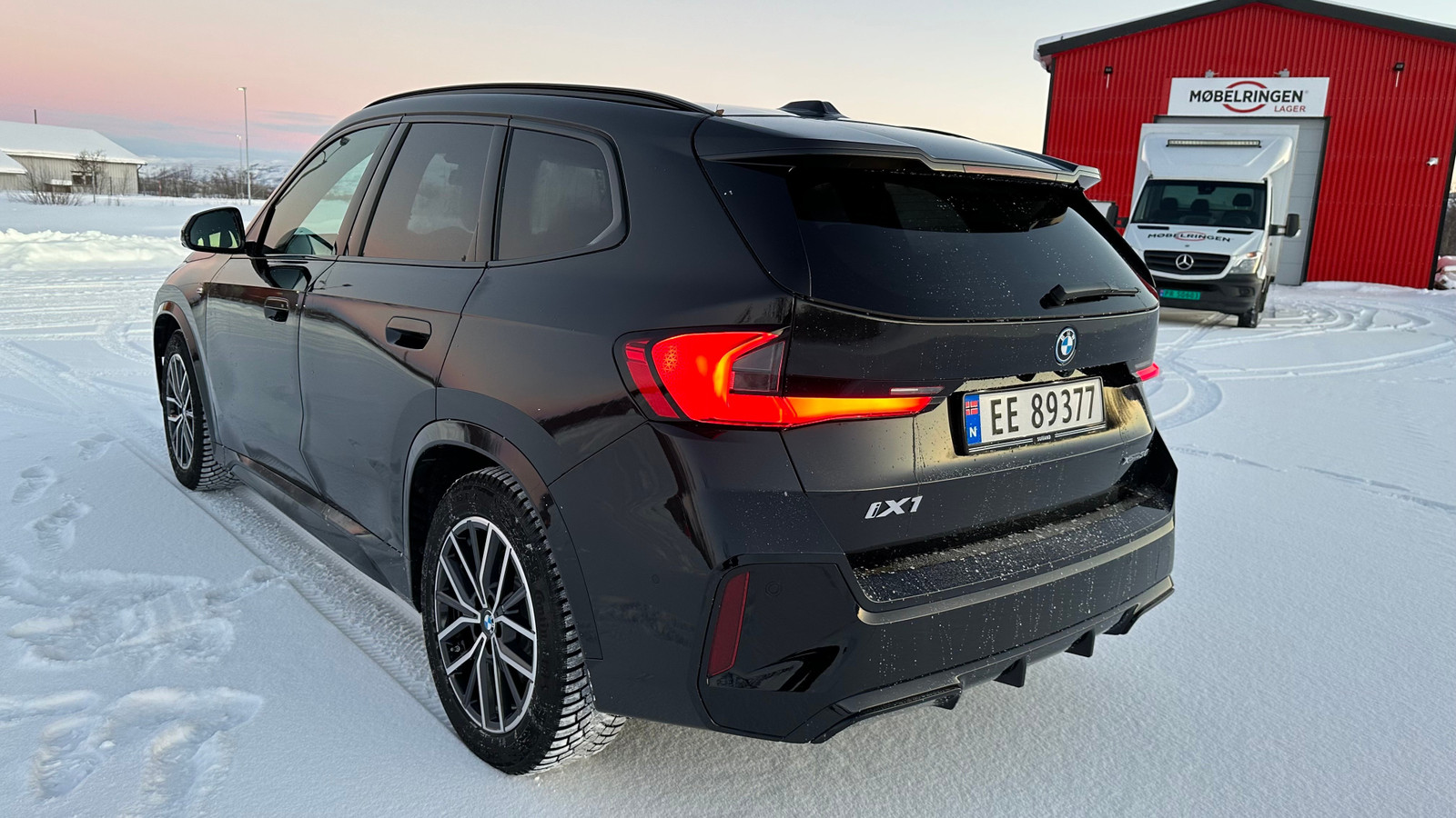 BMW iX1