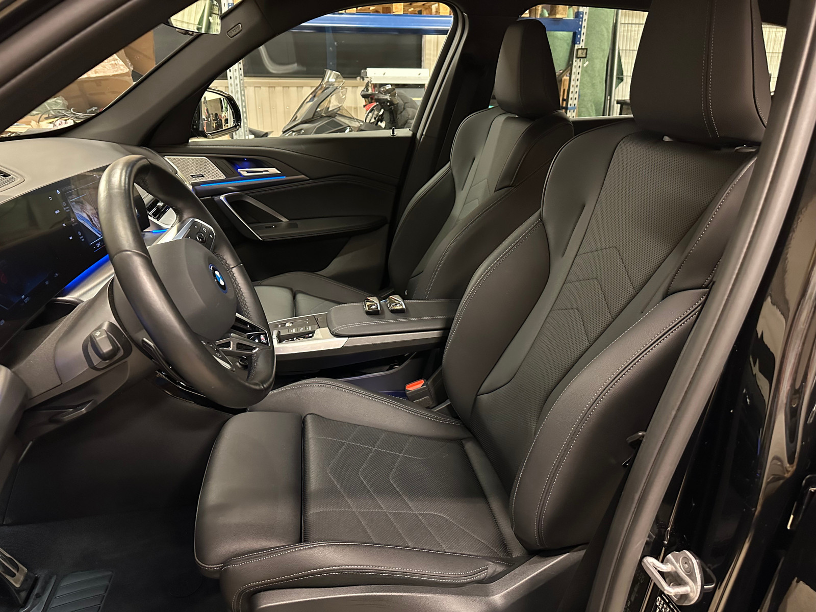 BMW iX1