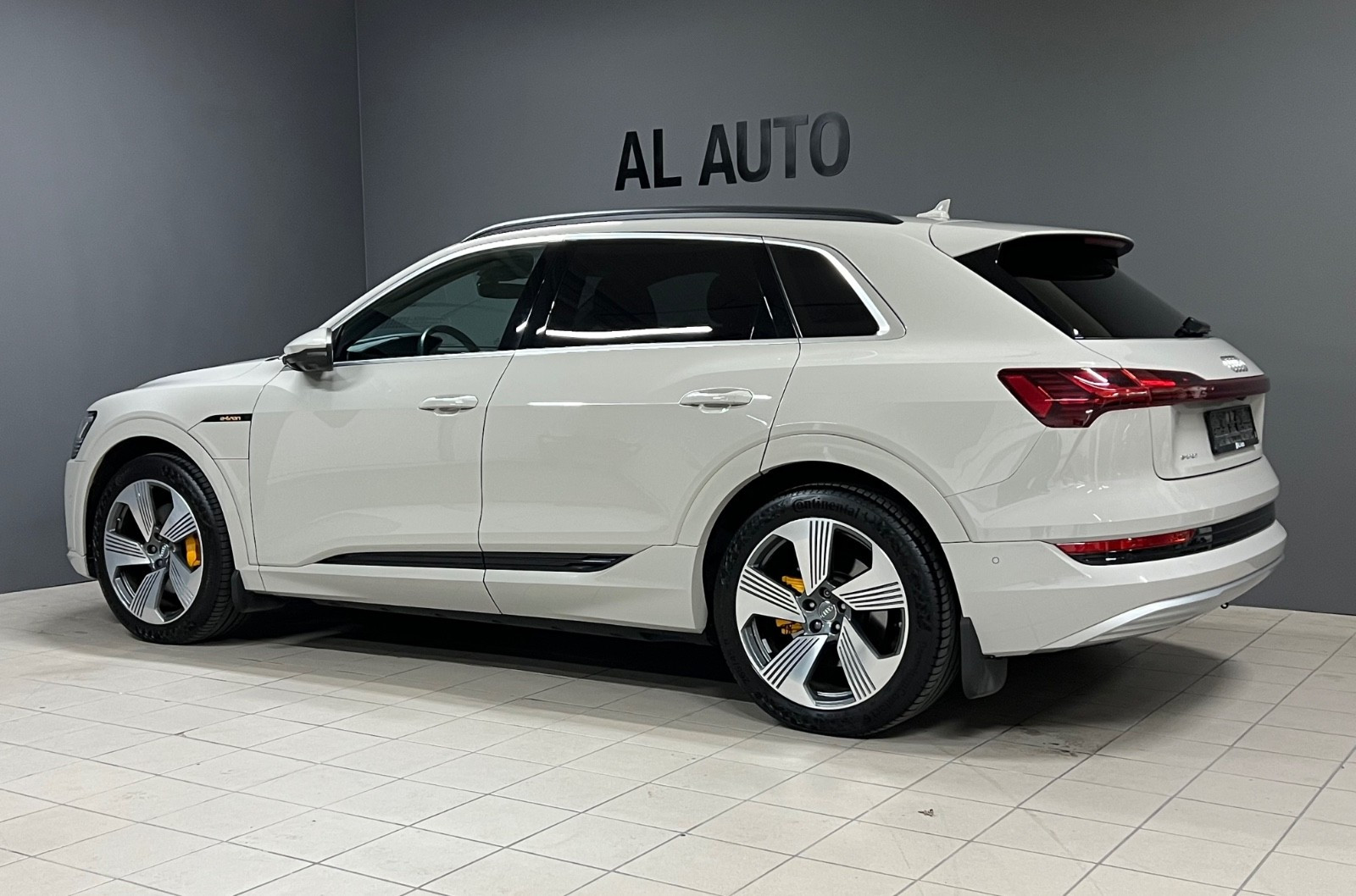 Audi e-tron