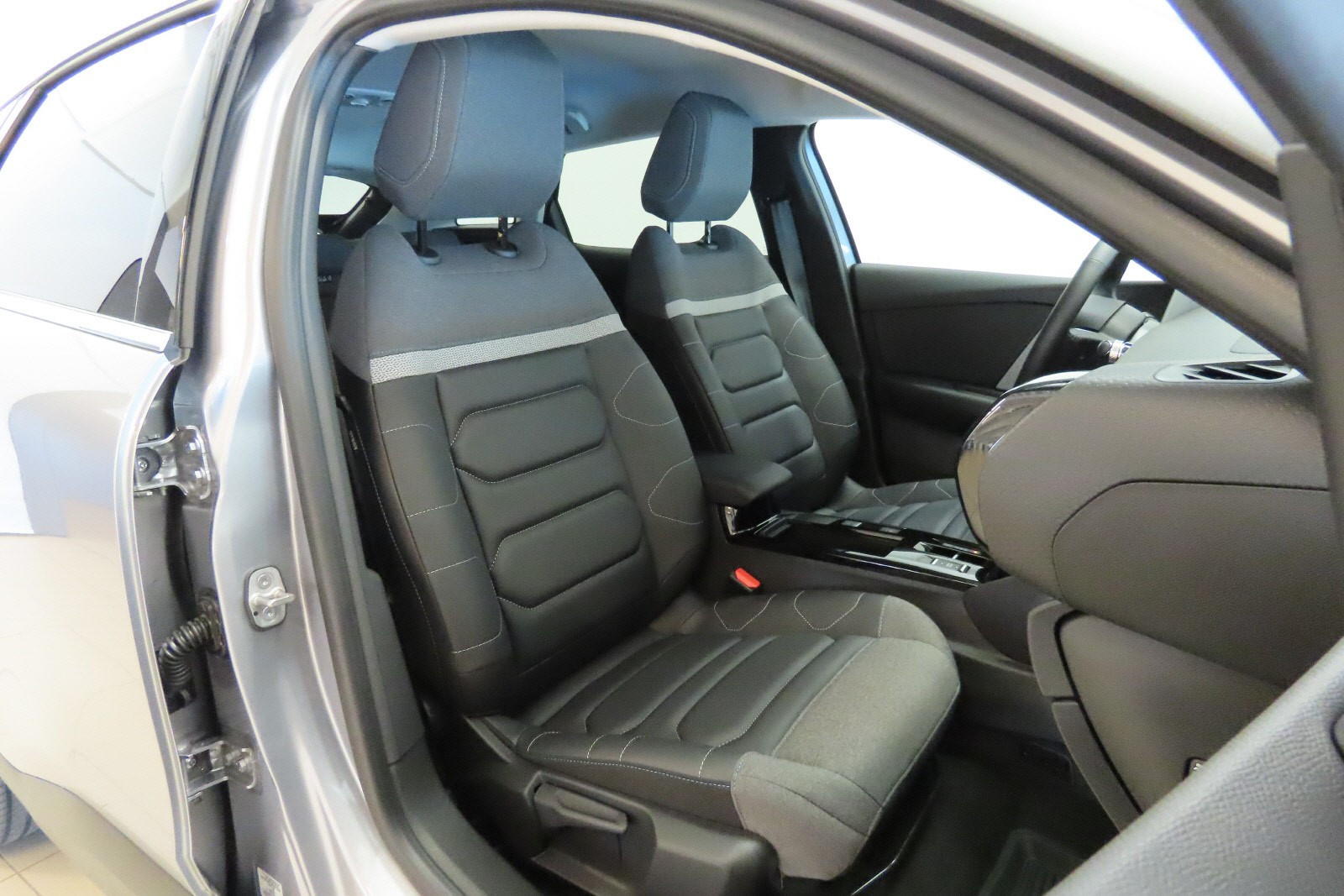 Citroen E-C4