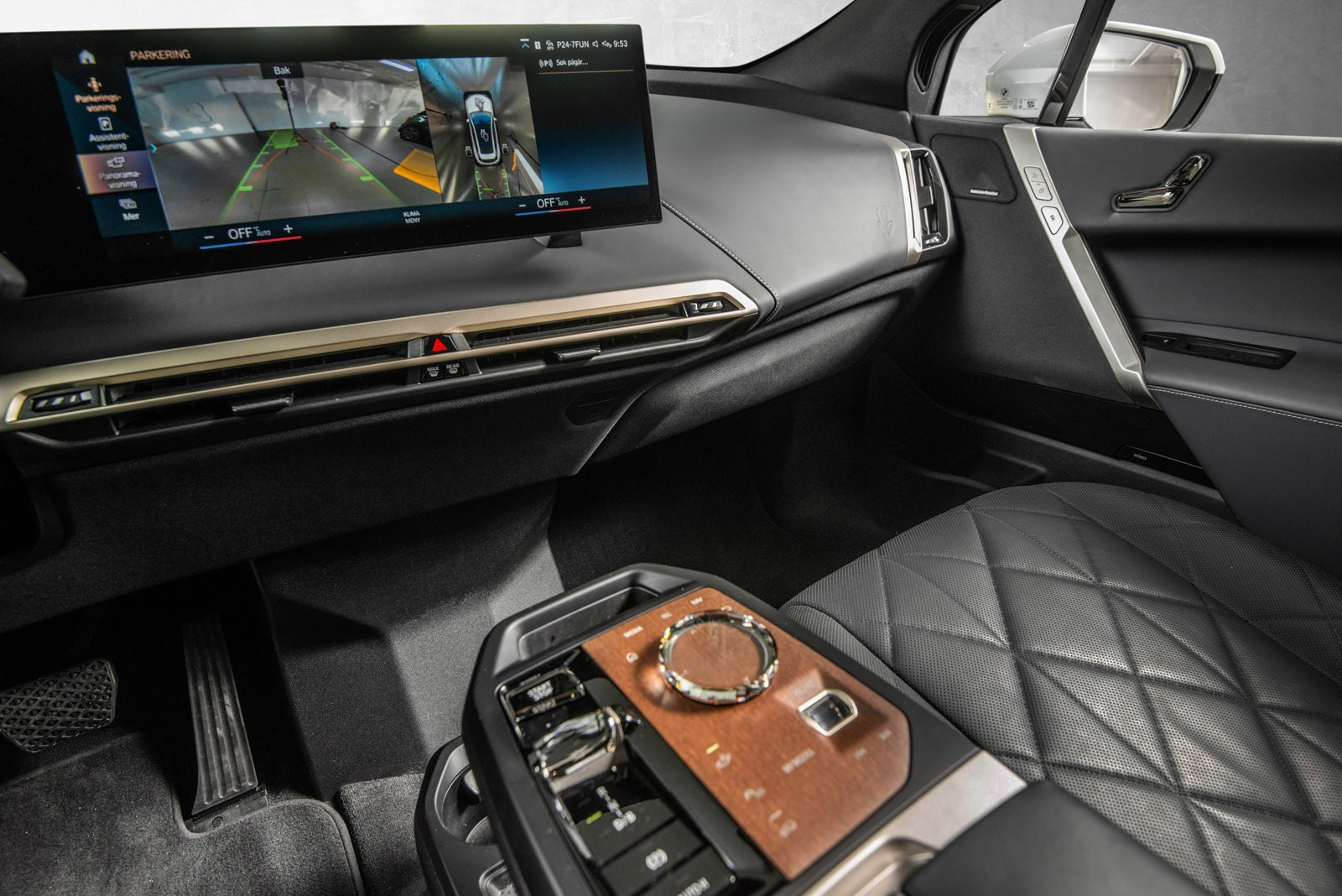 BMW iX xDrive 50