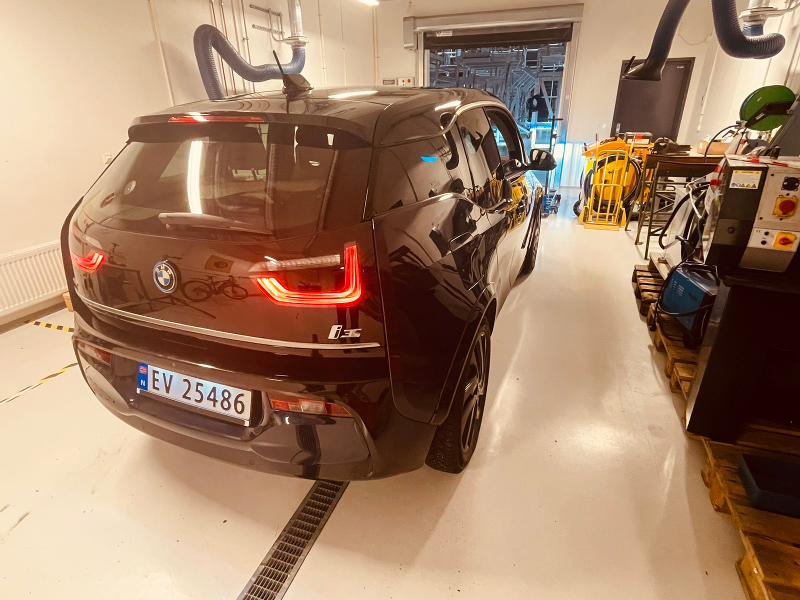 BMW i3