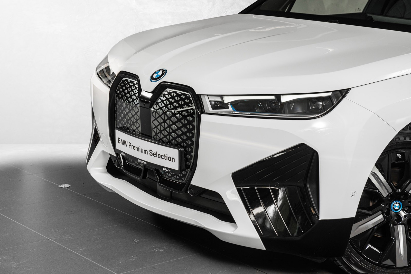 BMW iX xDrive 50