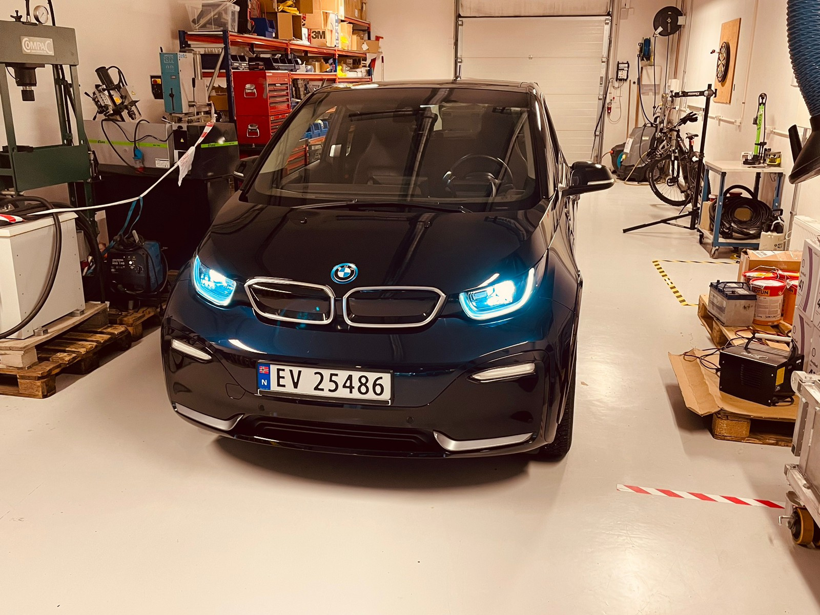 BMW i3