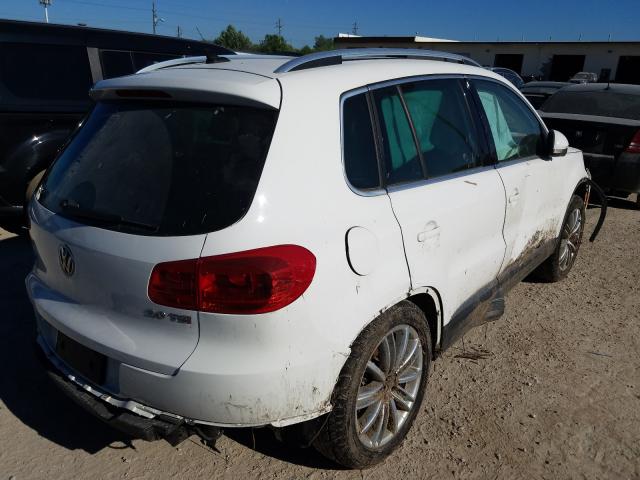 Volkswagen Tiguan S 2012