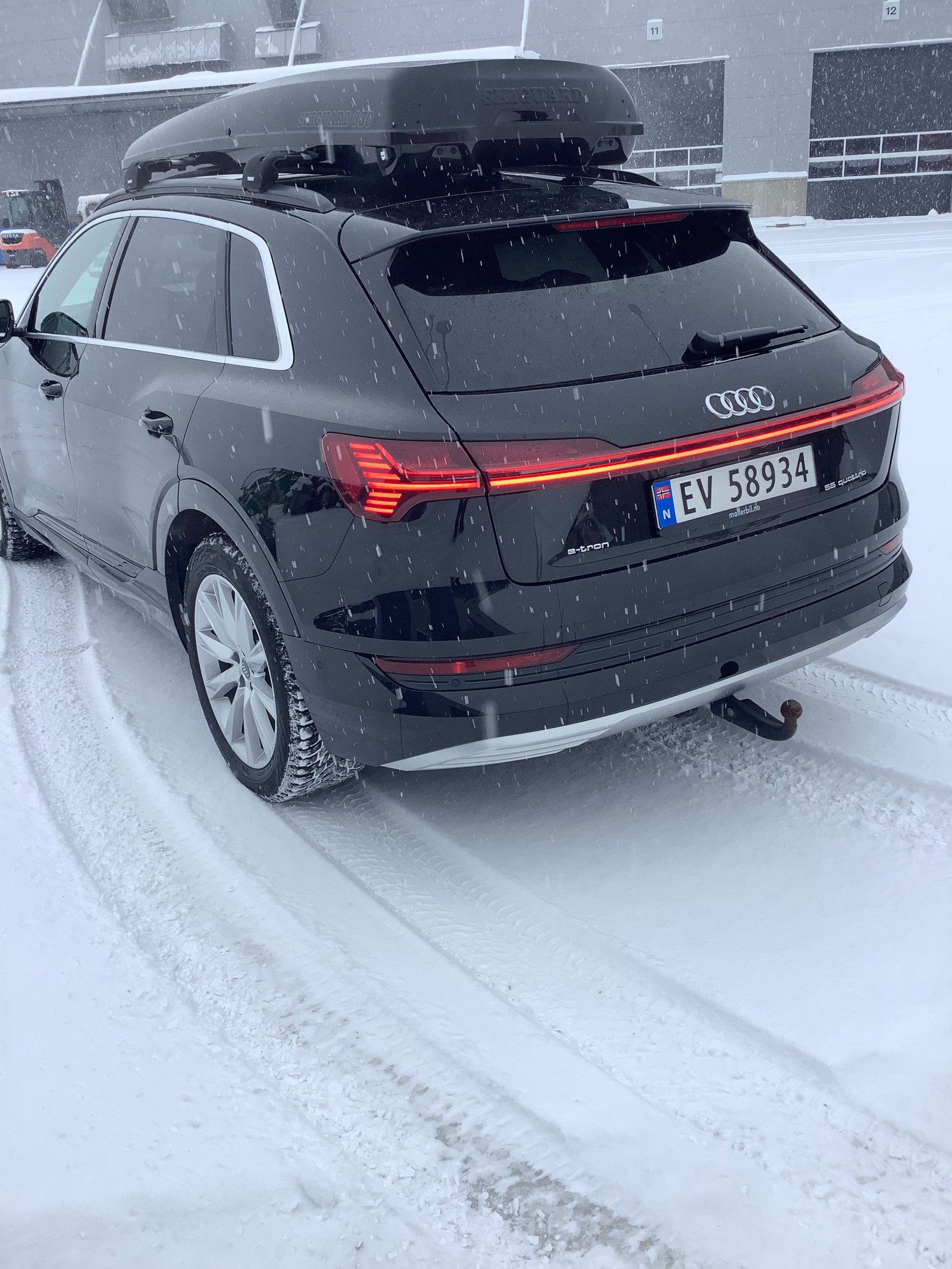 Audi e-tron
