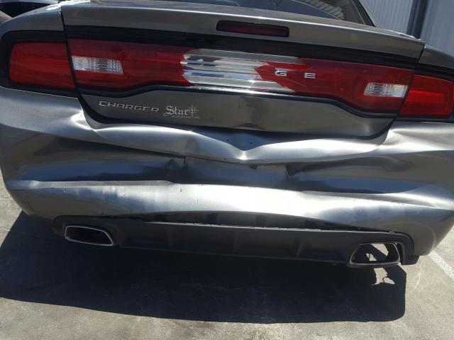 Dodge Charger SE 2012