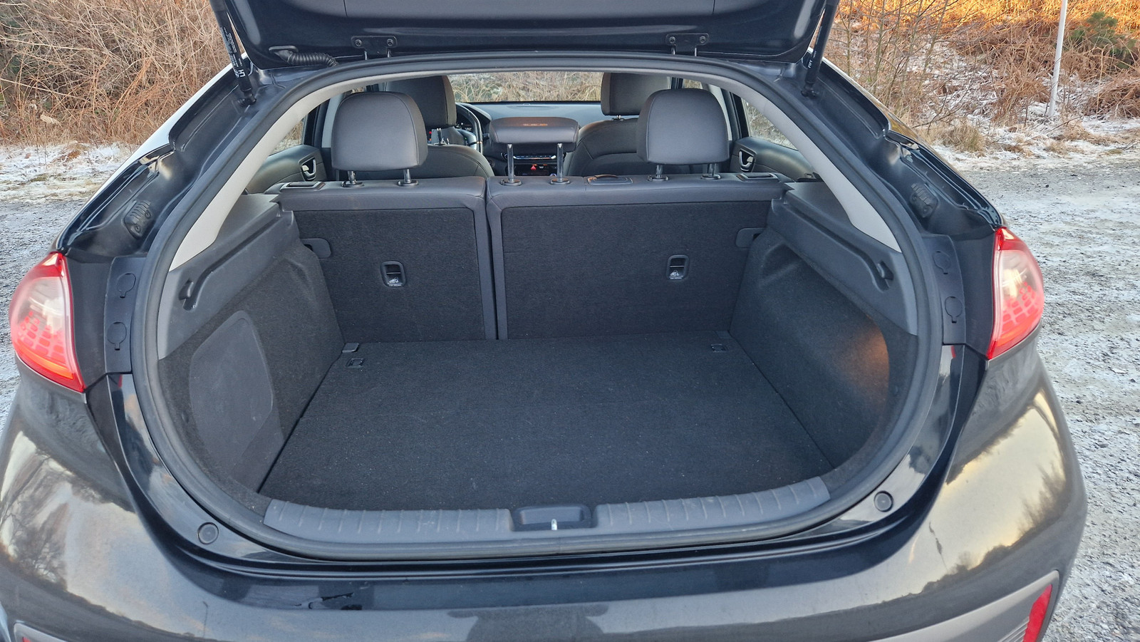 Hyundai IONIQ