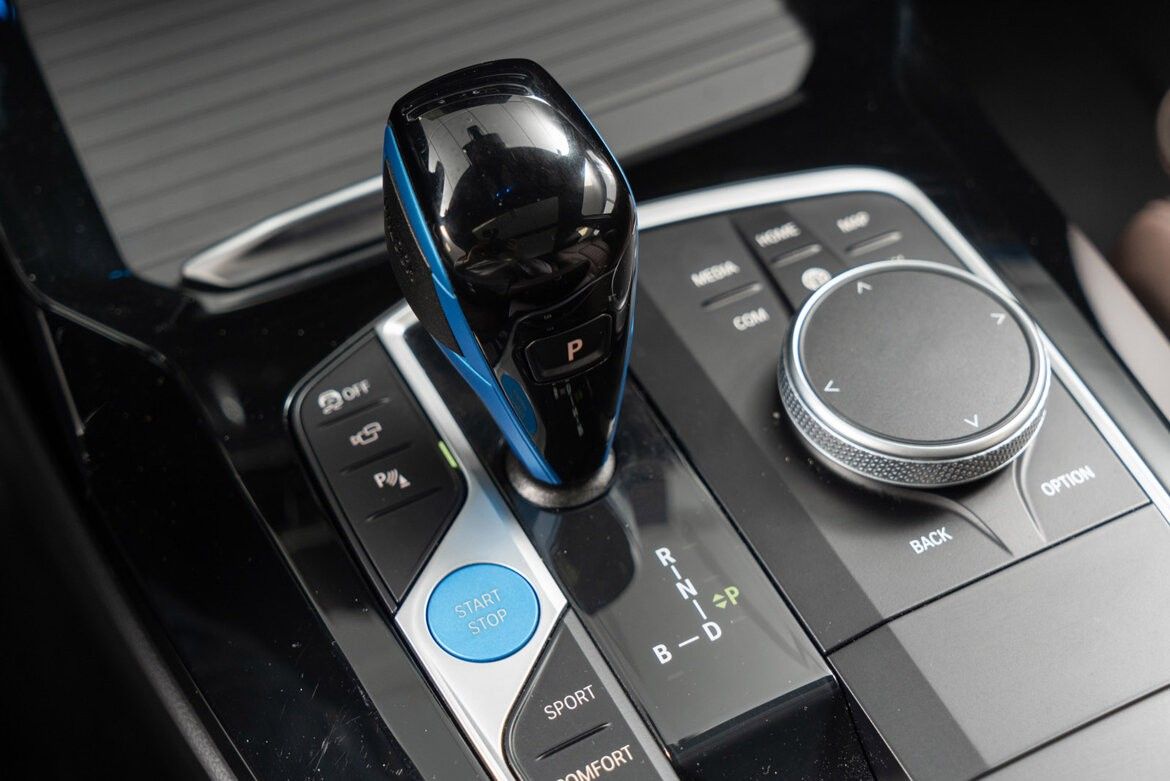 BMW iX3