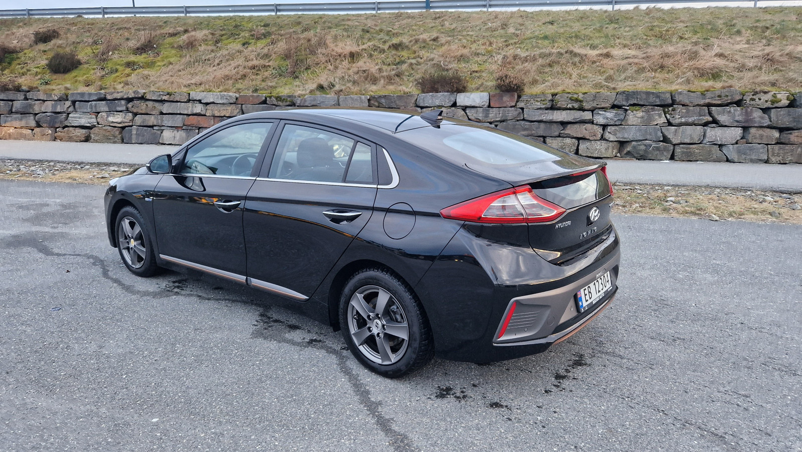 Hyundai IONIQ