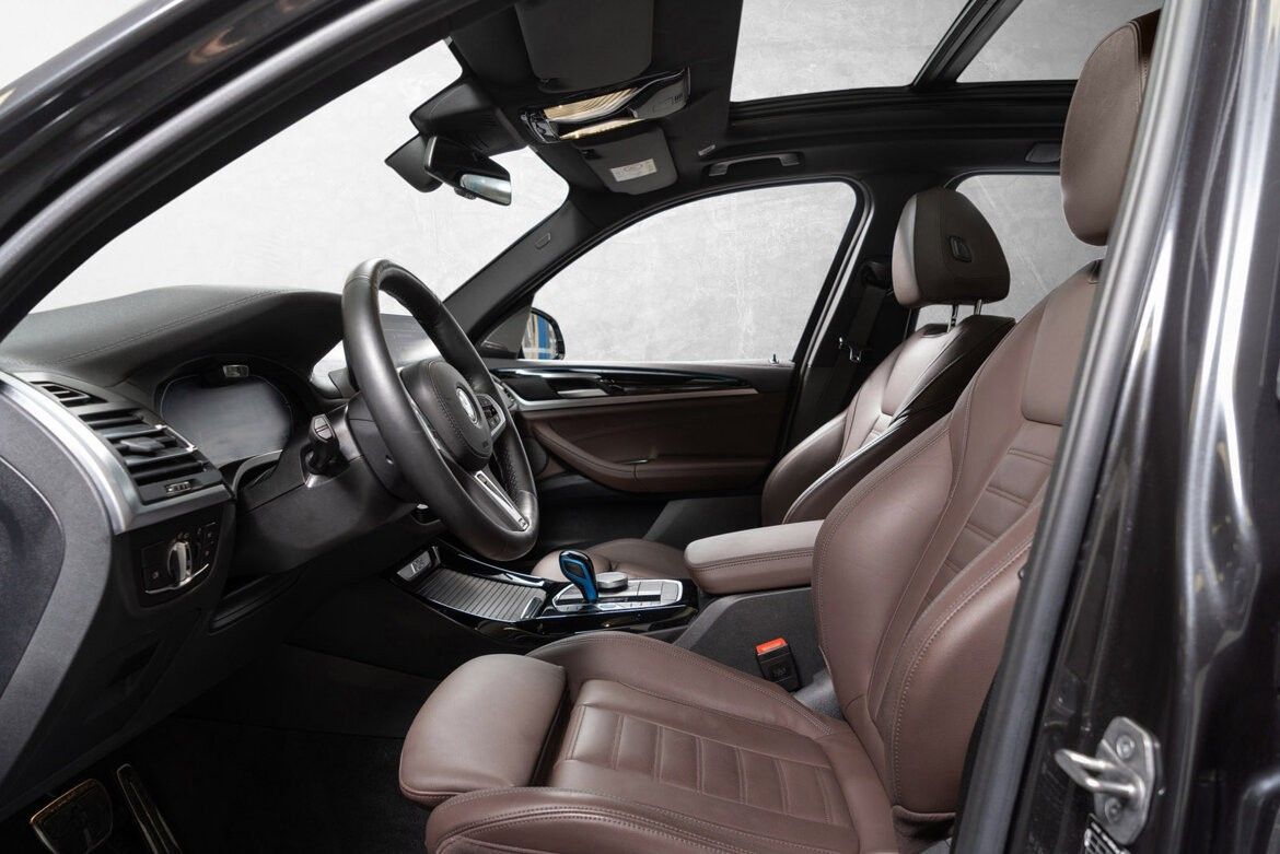 BMW iX3