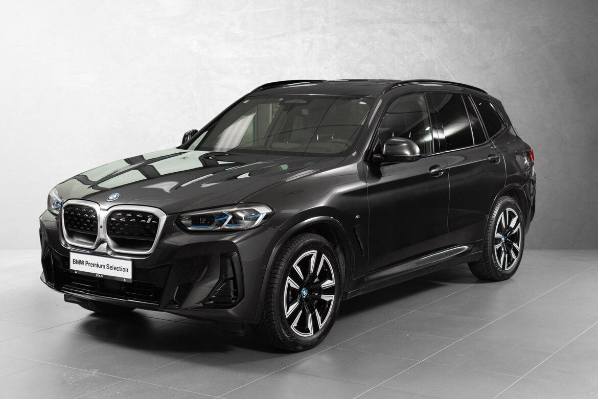 BMW iX3