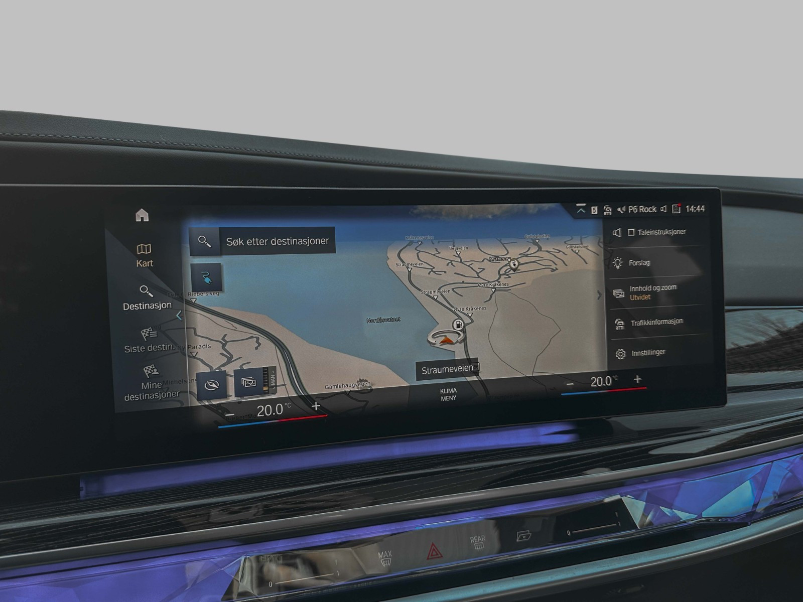 BMW i7
