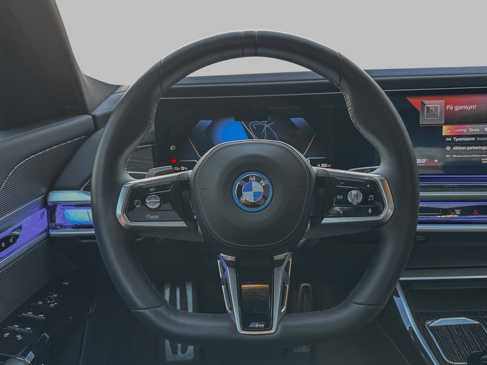 BMW i7