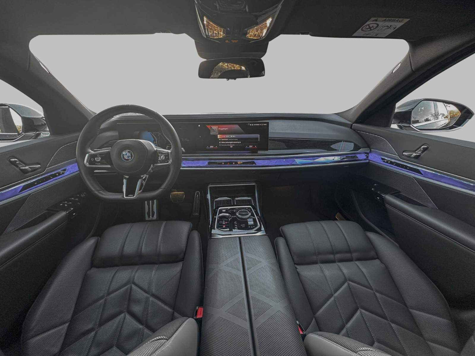 BMW i7
