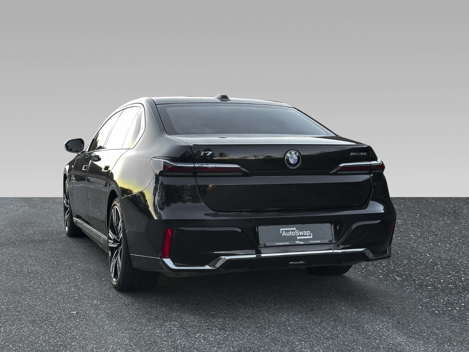 BMW i7
