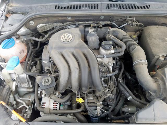 Volkswagen Jetta Base 2014