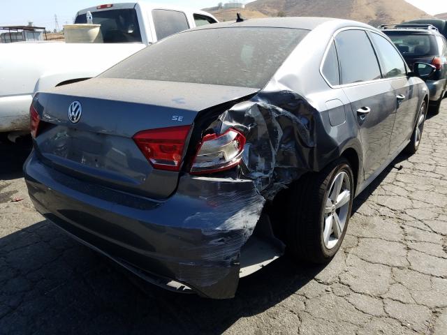 Volkswagen Passat SE 2012