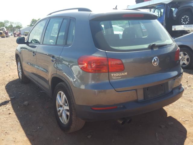 Volkswagen Tiguan S 2016