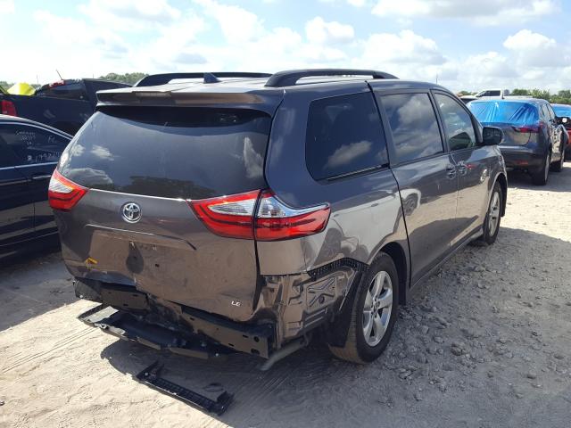 Toyota Sienna LE 2018