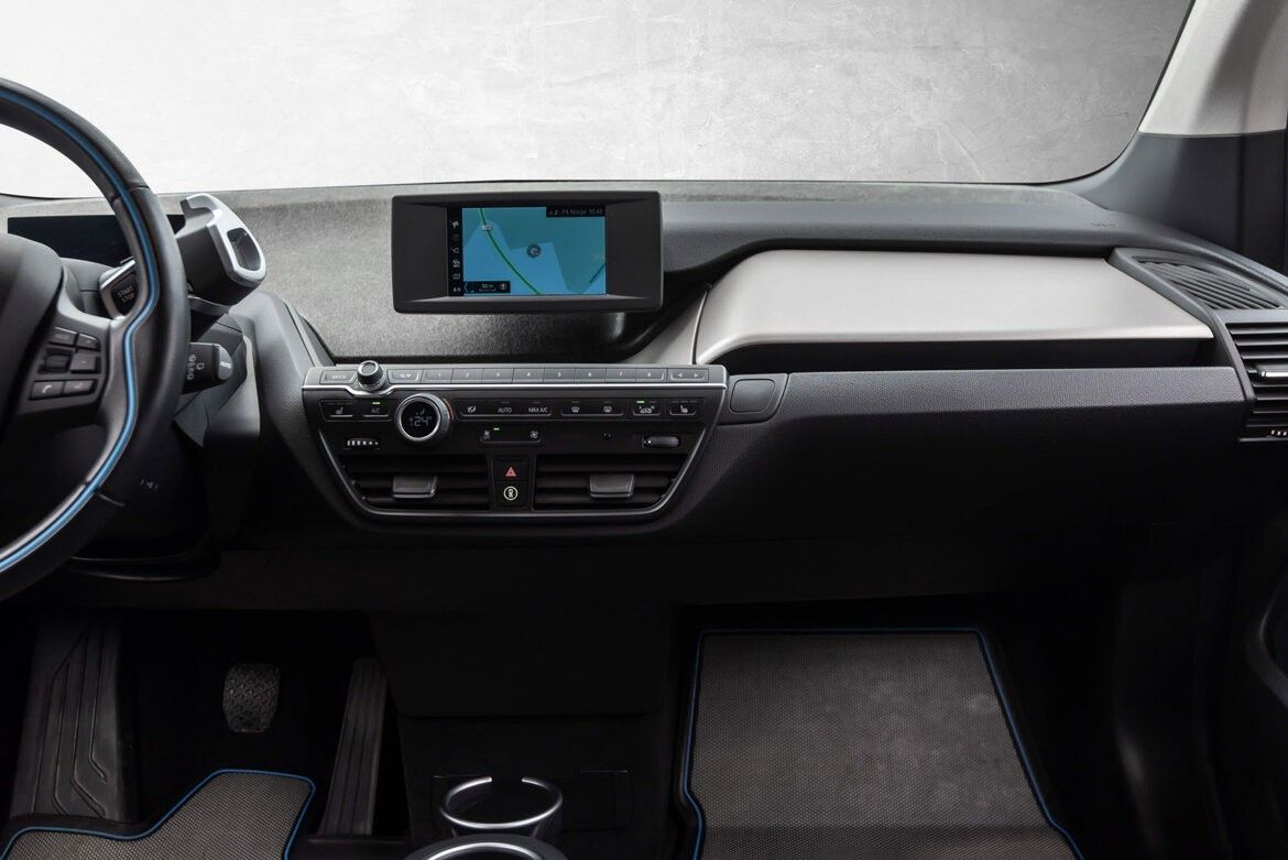 BMW i3