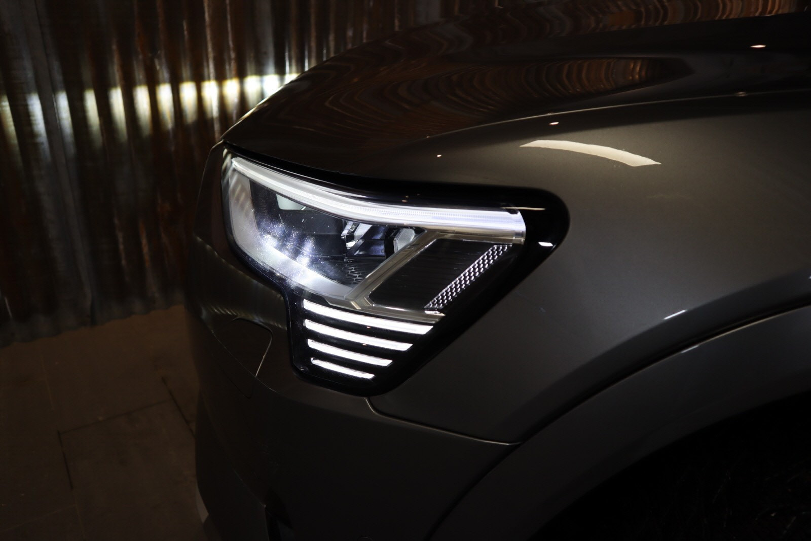 Audi e-tron
