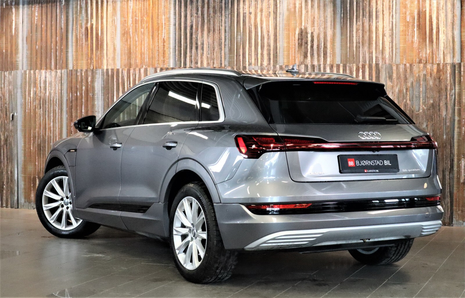 Audi e-tron