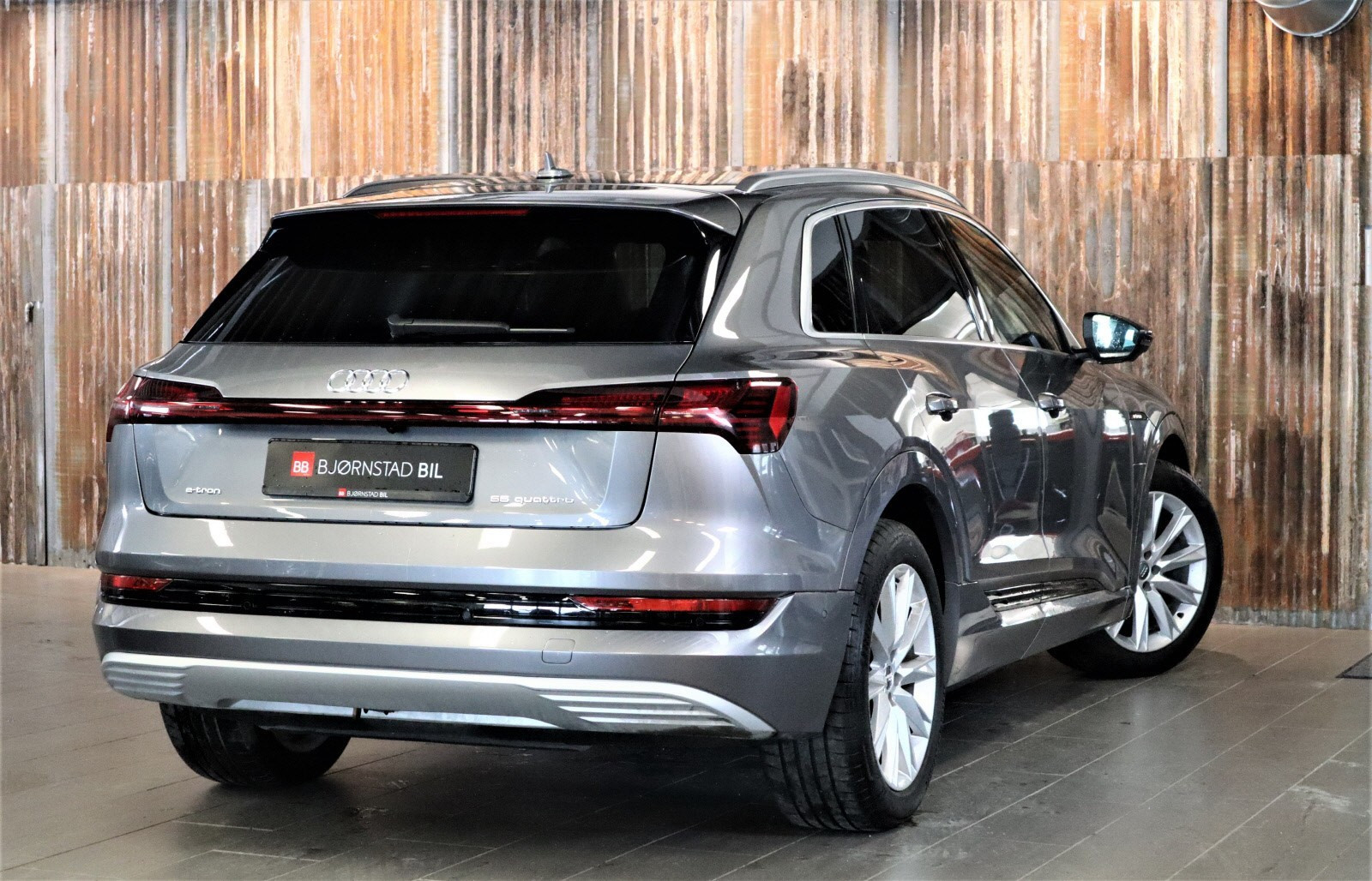 Audi e-tron