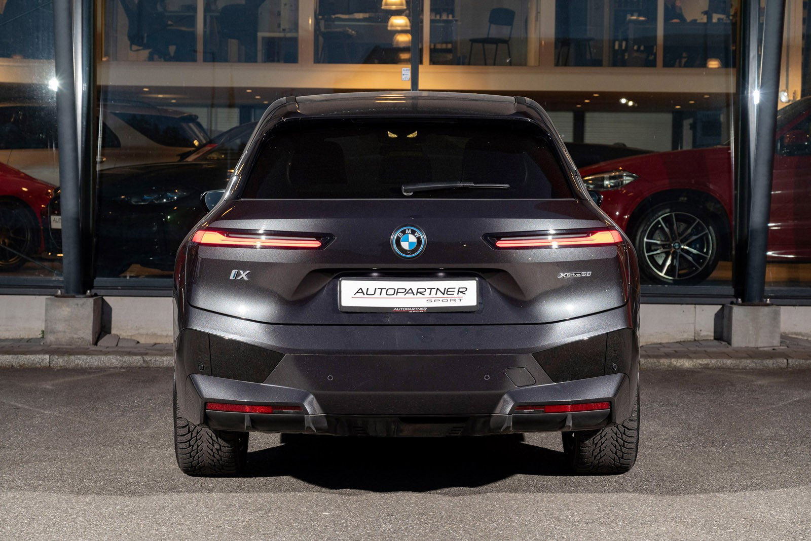 BMW iX xDrive 50