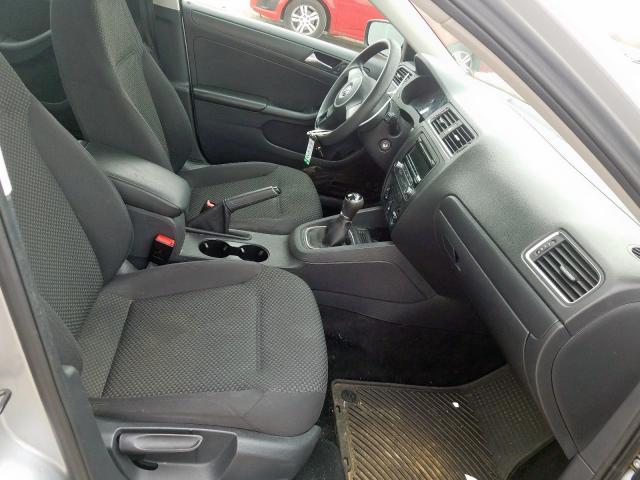 Volkswagen Jetta Base 2014