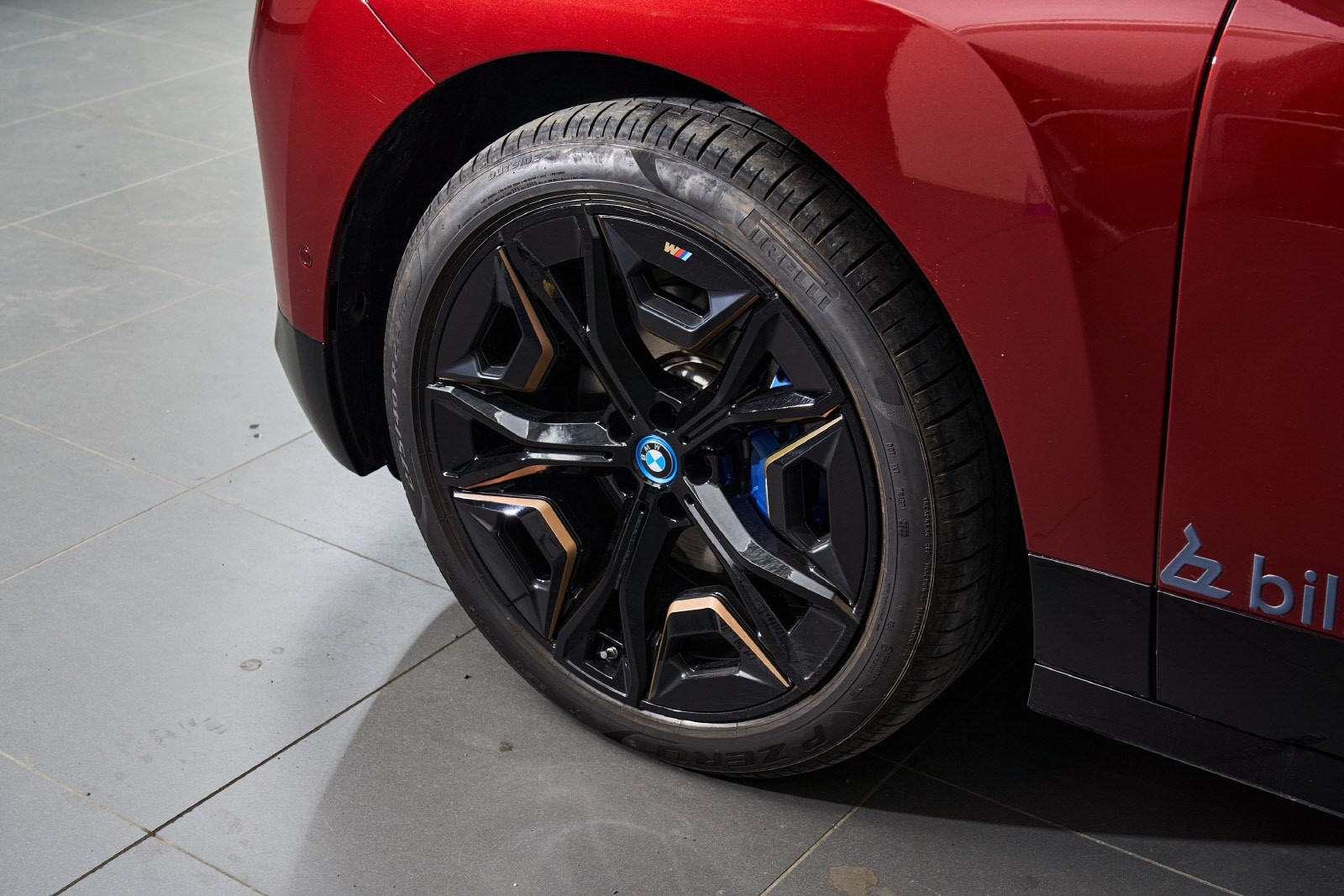 BMW iX xDrive 40