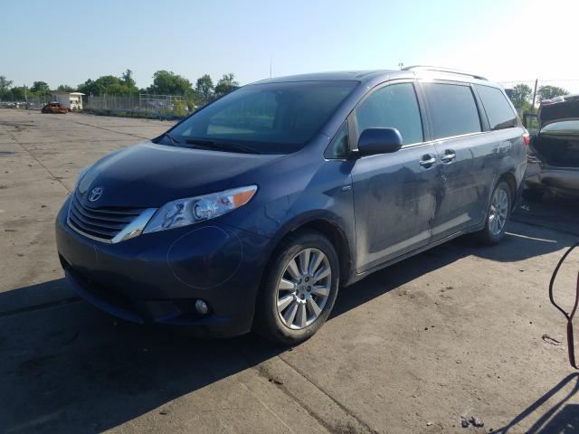 Toyota Sienna XLE 2017
