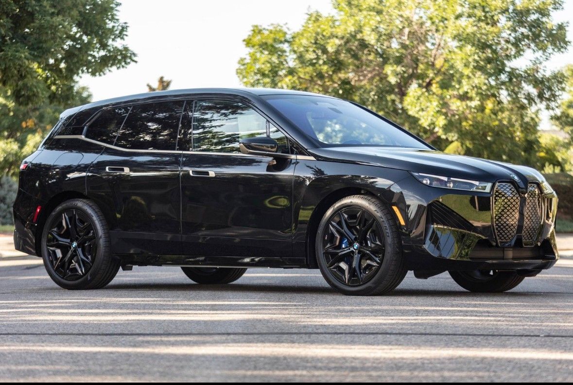 BMW iX M60