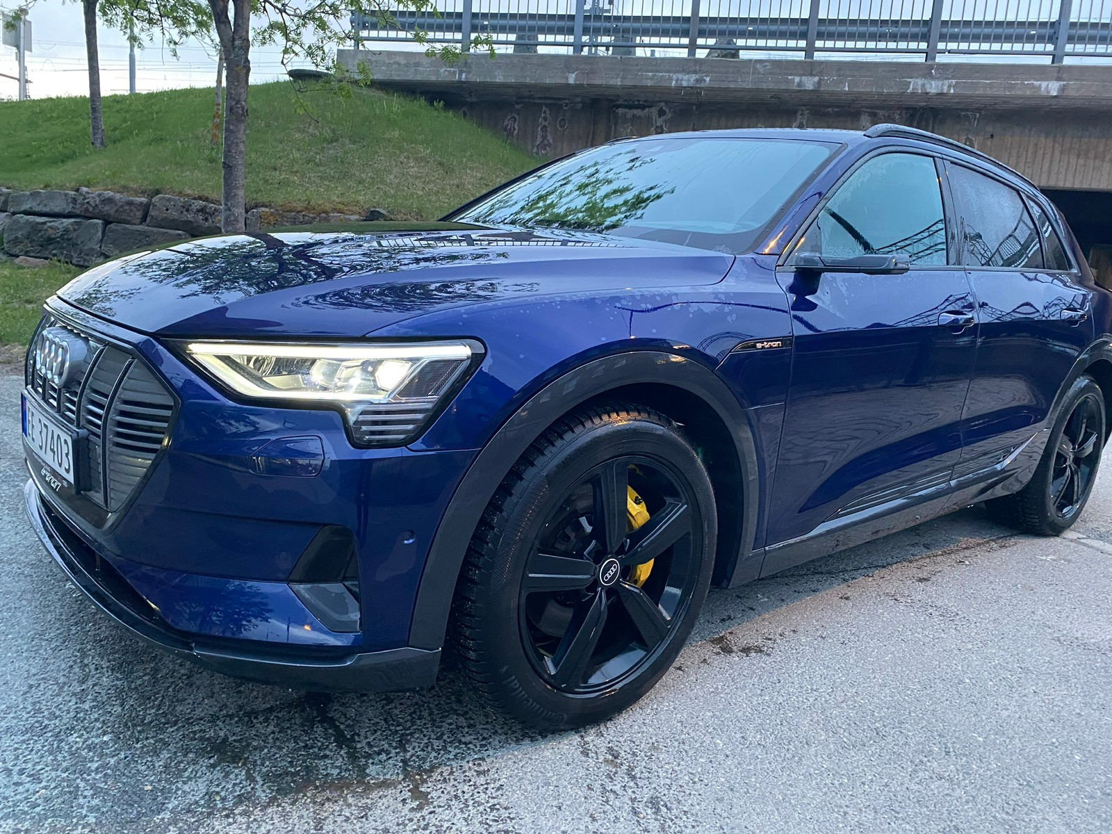 Audi e-tron