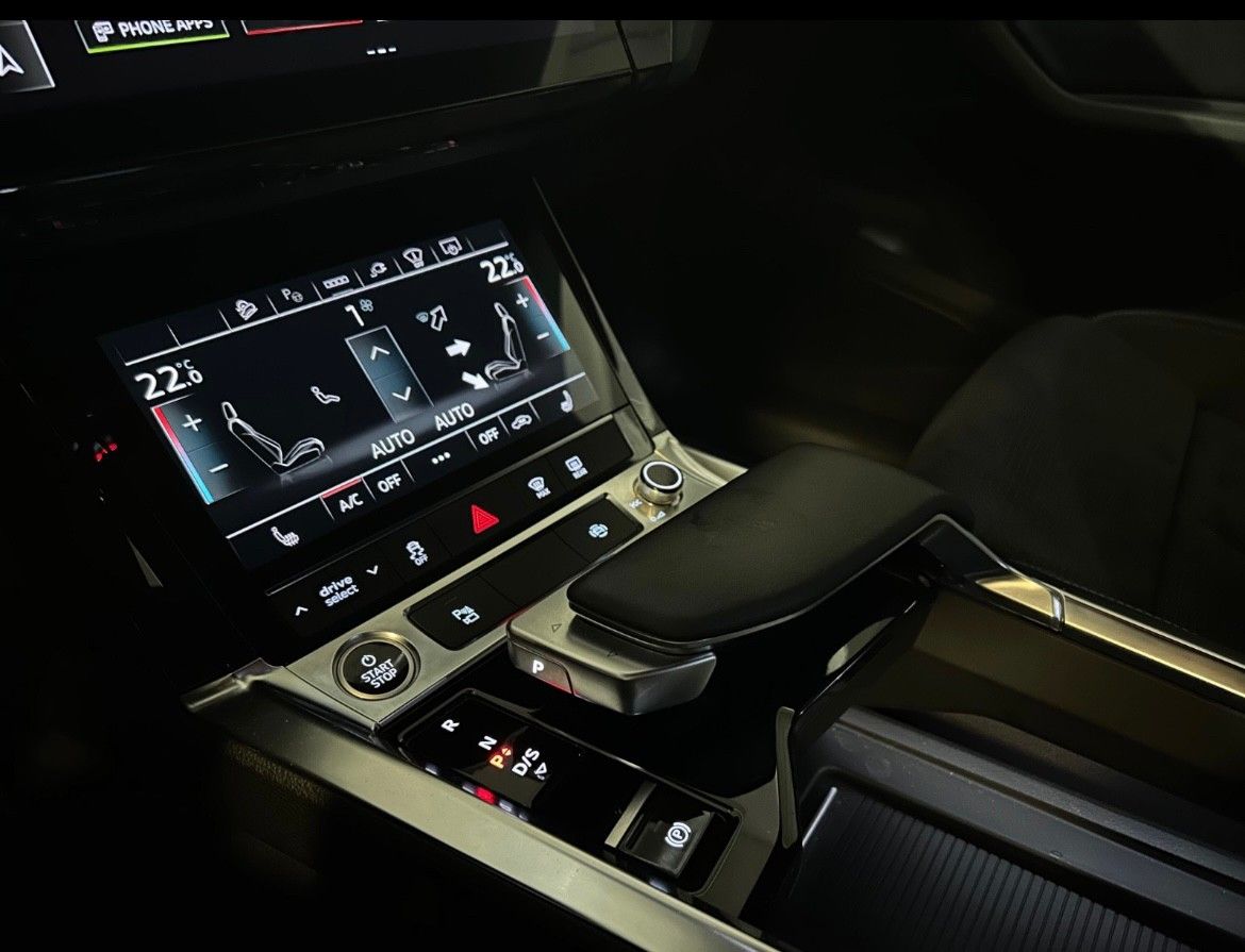 Audi e-tron