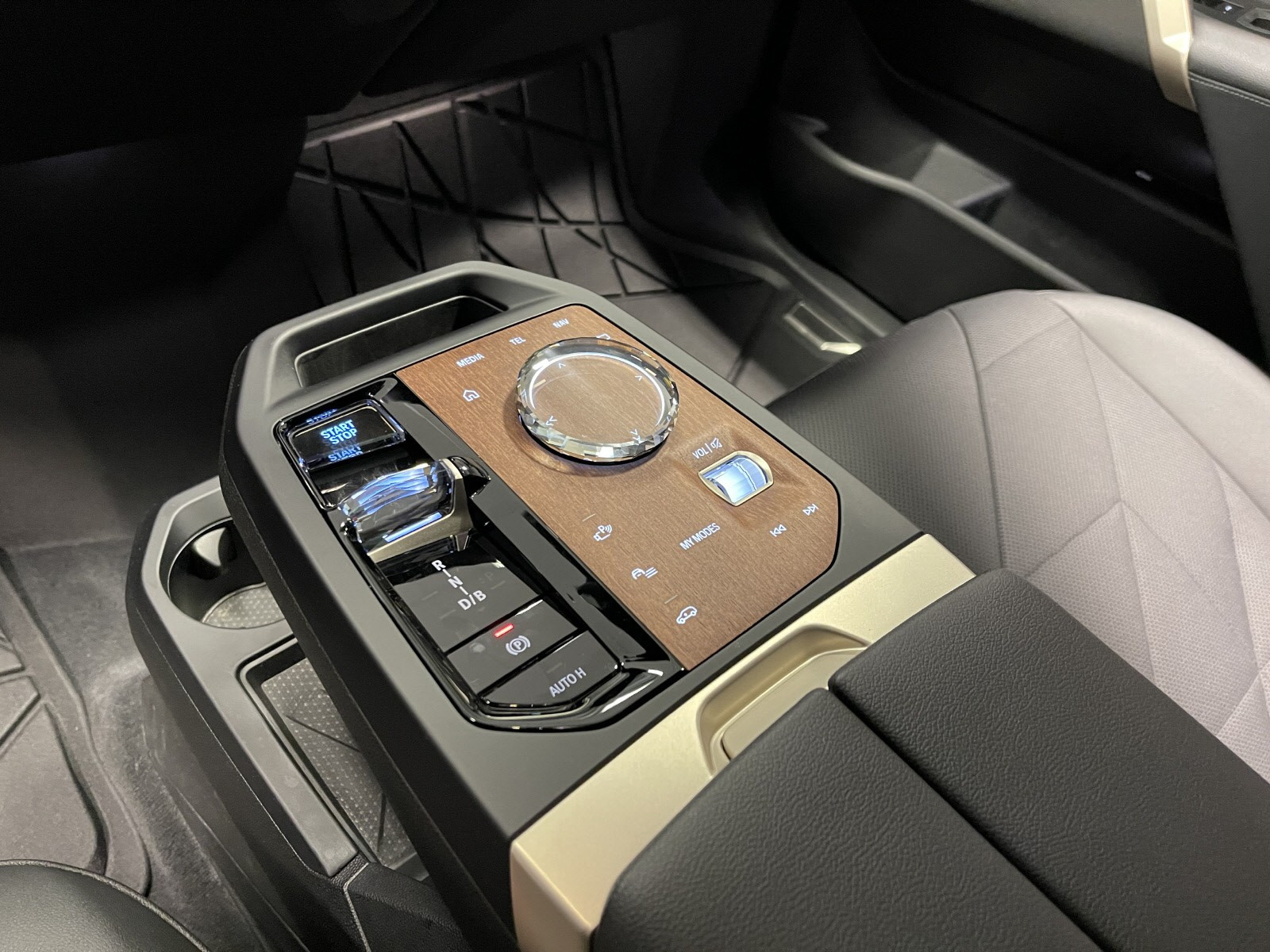 BMW iX xDrive 50