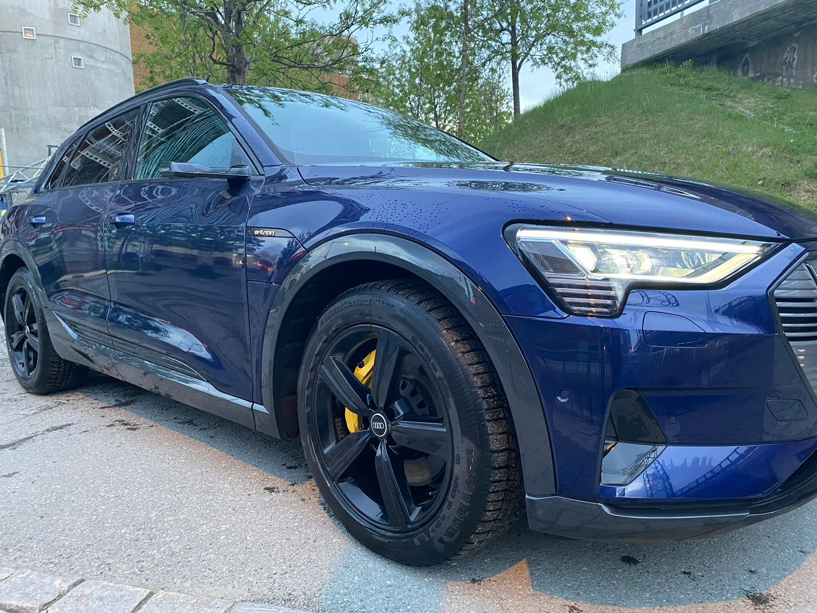 Audi e-tron