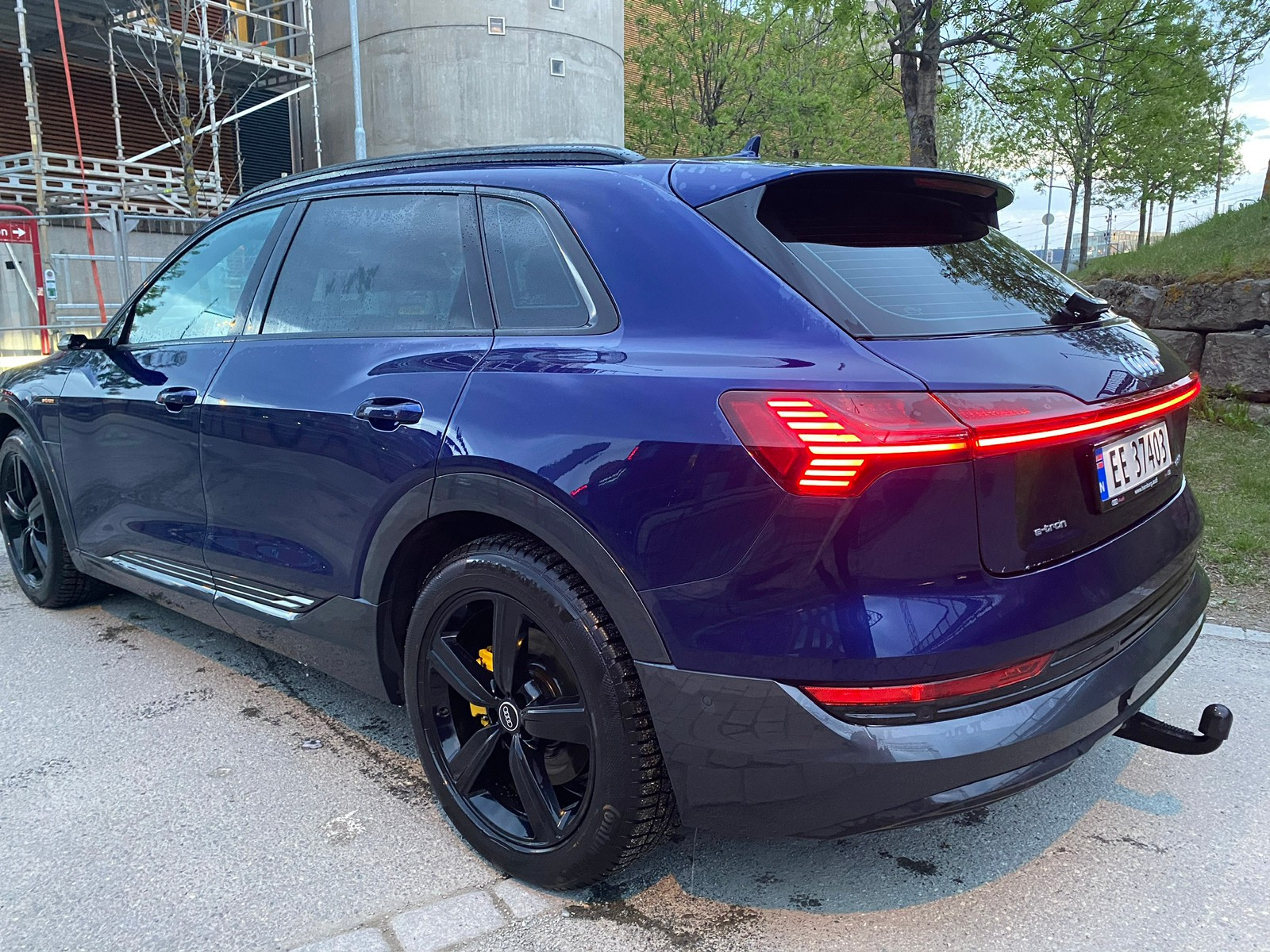 Audi e-tron