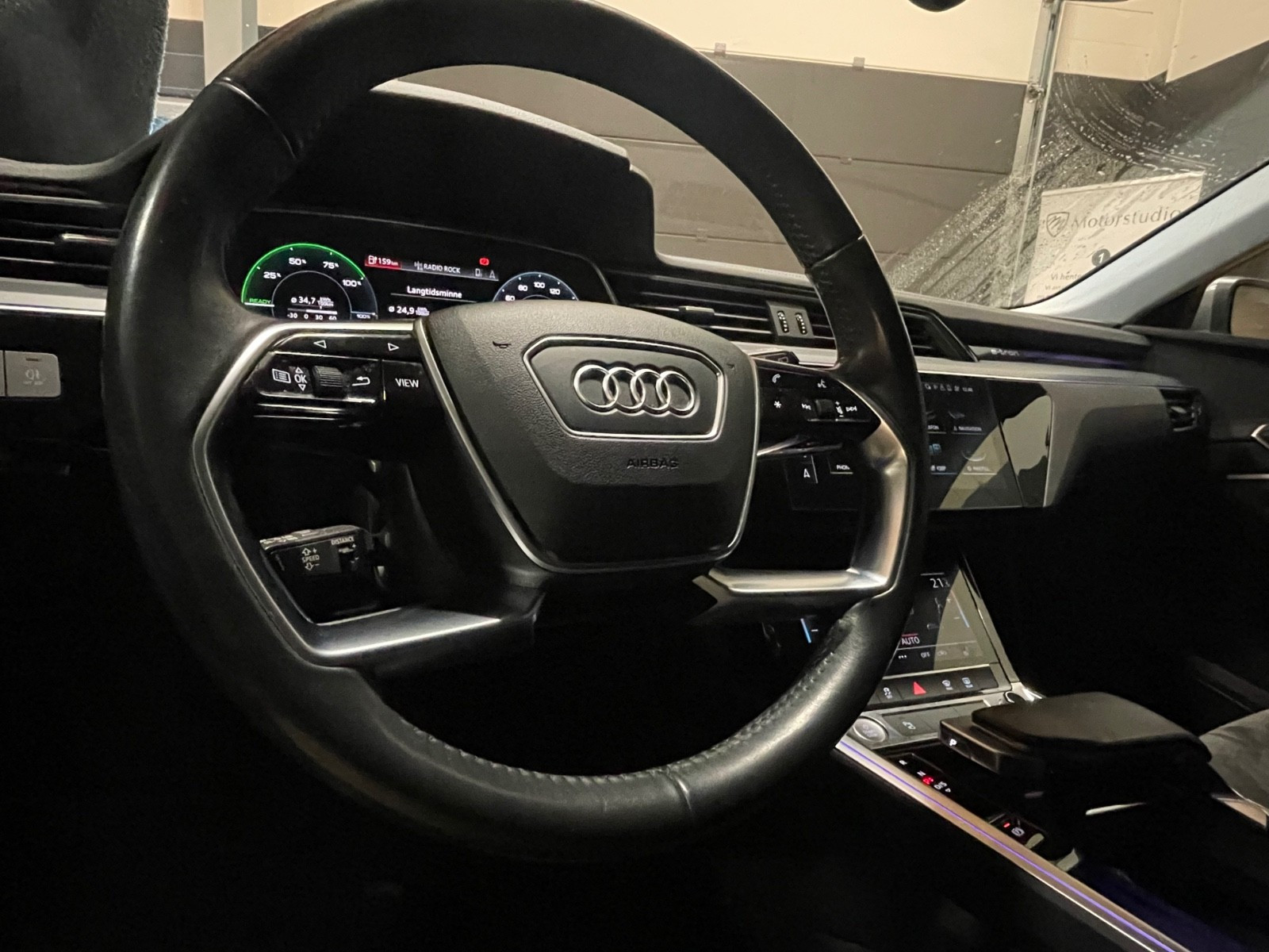 Audi e-tron